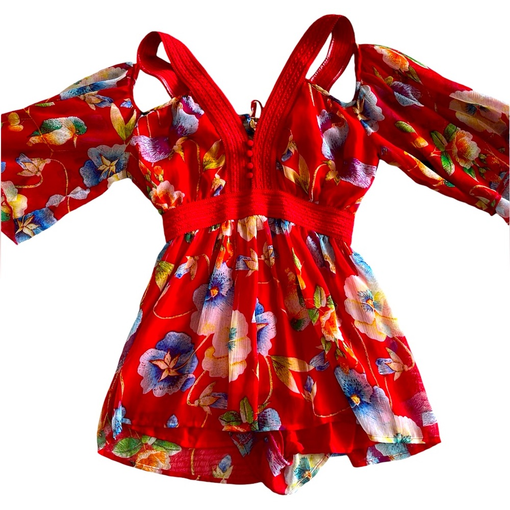 🔥🔥Romper🔥🔥 Do brunch or date night and show em’ who’s boss 😘